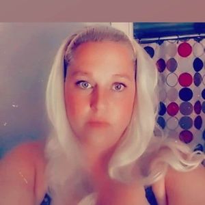 Meet your Posher, Lacey